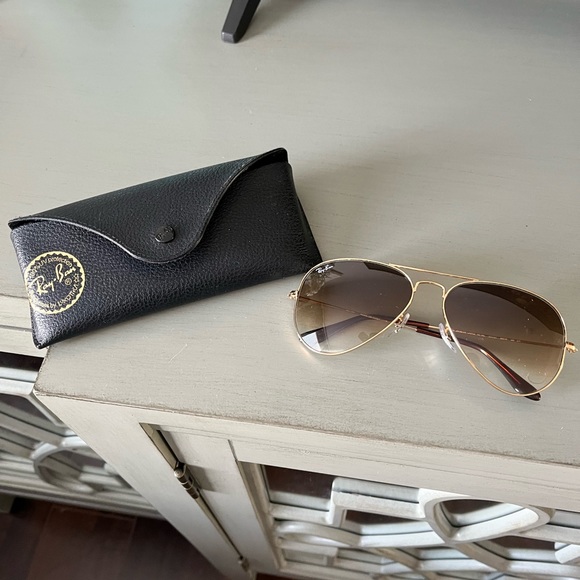 Ray-Ban Gradient Aviators - Picture 3 of 3